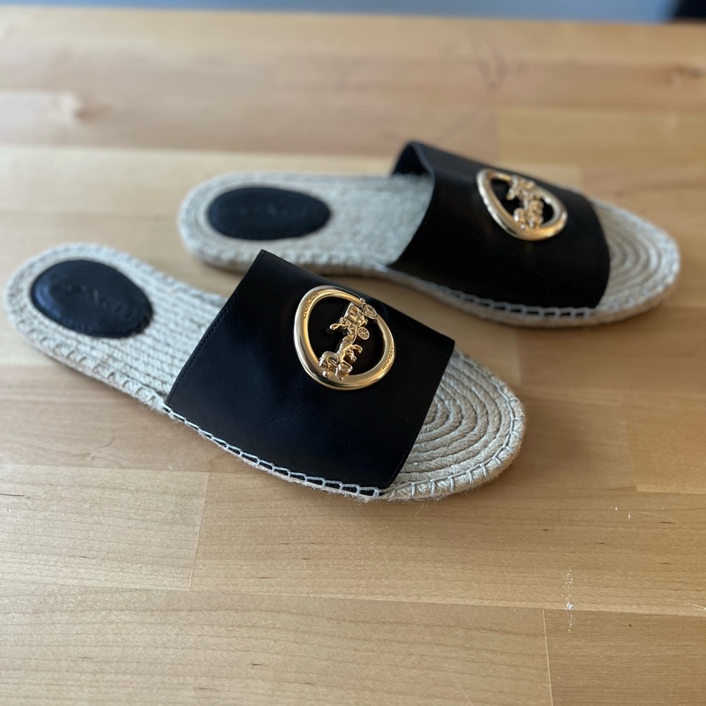 COACH Corey leather sandals in black size 9